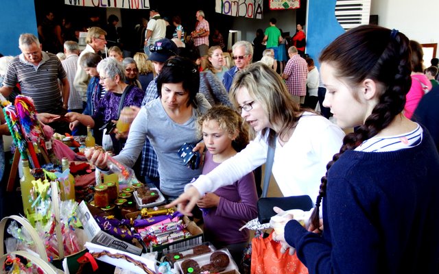 Gansbaai HerbergAanSee Basaar REUSE SUKSES 8